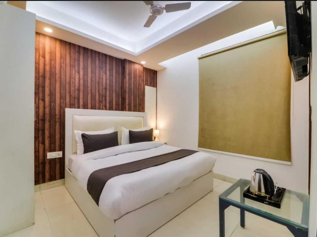 Hotel O Galaxy Stay New Delhi Exterior photo