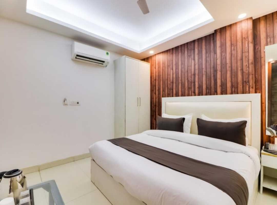 Hotel O Galaxy Stay New Delhi Exterior photo