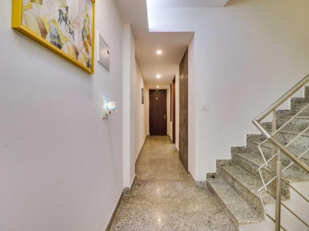 Hotel O Galaxy Stay New Delhi Exterior photo